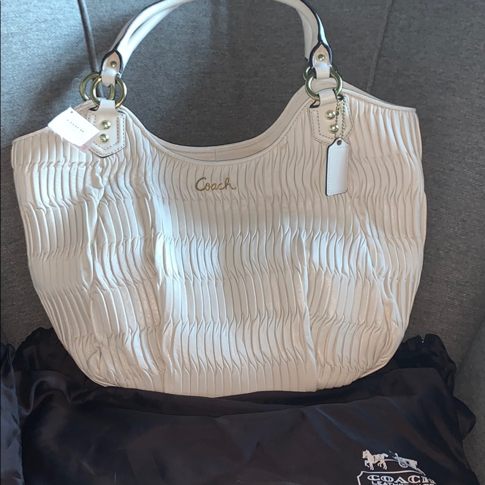 NEW COACH Ashley Gathered Leather Shoulder Oak